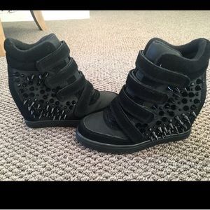 spiked wedge sneakers